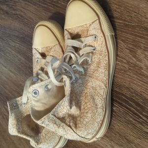 Hold glitter converse